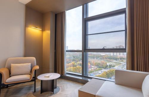Jiang Han Hotel | Atour S Hotel Wuhan Garden Expo