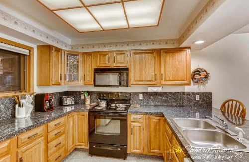 Historic District Apartment | Atrium 101 by Ski Country Resorts