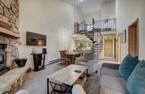 Historic District Condo | Atrium Eagle Condo: Downtown Breck, Spacious