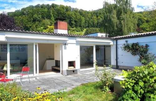 Uetliberg House | Atrium-Haus mit Garten, 5 Betten und Parkplatz (15 Minuten von Zürich entfernt)