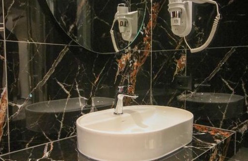 Petrele Hotel | Atrium Hotel