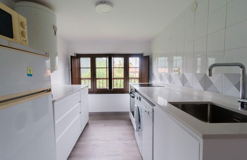 Peruyes Apartment | Attic apartment recently renovated and with land for exclusive use