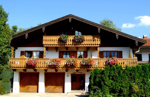 Inzell Apartment | Attic apartment Falkensee up to 4 persons, 60 sqm, 2 bedrooms, balcony, TV