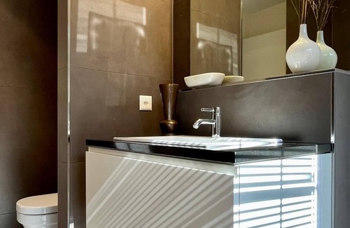 Meilen District Apartment | Attic maisonette on the Gold Coast in Zurich