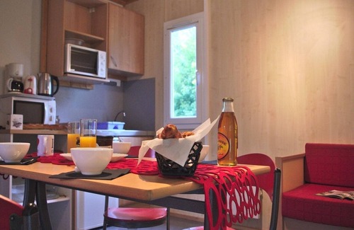 La Chapelle-Taillefert House | Attractive chalet with terrace