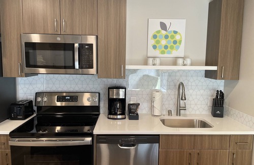 Riverside Apartment | Attractive 1 Bed Travel Apartment Steps Away From The Spokane Opera House