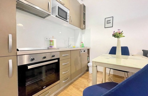 Old Town Apartment | Attractive apartment in the very center of the city with free parking