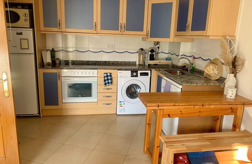 L'Ampolla Apartment | Attractive apartment with balcony and roof terrace