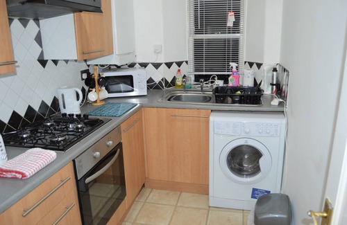 Kirkcaldy Apartment | Attractive, Refurbished, Victorian Holiday Apartment in Central Kirkcaldy Fife