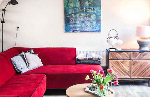 Warmenhuizen House | Attractive vacation home for four people in the vacation park Het Geestmerambacht, only 7 km from th