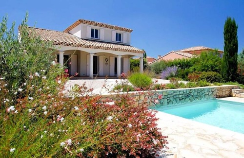 Nans-les-Pins Villa | Attractive villa on the Sainte Baume massif