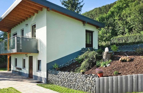 Kaltennordheim House | Attraktives Ferienhaus mit Balkon