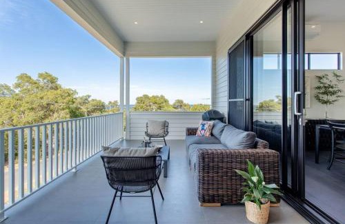 Dunsborough House | Attunga I Private Properties