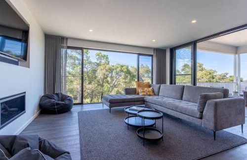 Dunsborough House | Attunga I Private Properties