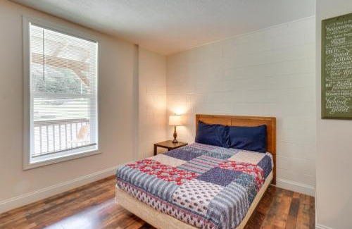 Briceville Apartment | ATV Trail Access Mountain-View Briceville Studio!
