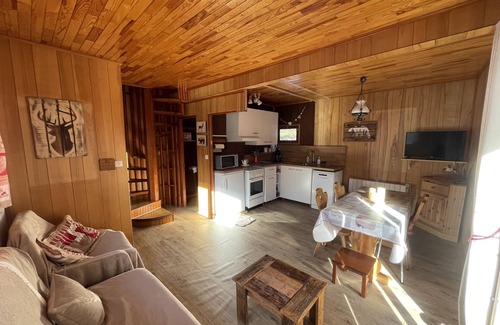 Saint-Pons Ski Chalet | Atypical chalet, 2 bedrooms, garden and barbecue