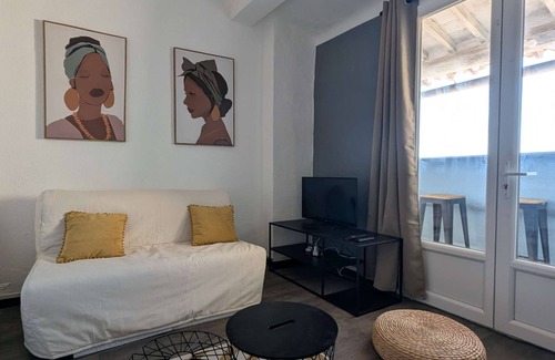 Allauch Apartment | Atypical T3 in the heart of the village