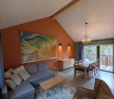 Somme-Leuze House | Au Bois Chantant