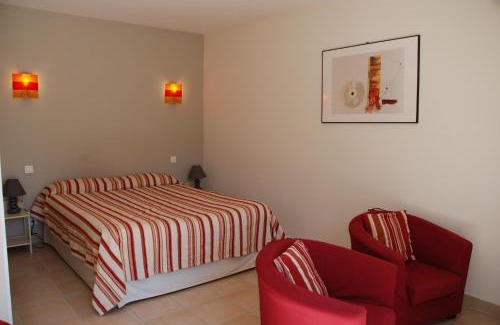 Pujaut Bed & Breakfast | Au Bon Penequet