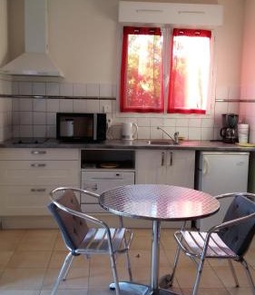 Pujaut Bed & Breakfast | Au Bon Penequet