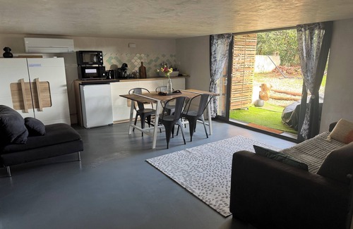 Le Bosc House | Au bon vivre, Apartment, near Lac du Salagou, Hérault gorges and beaches