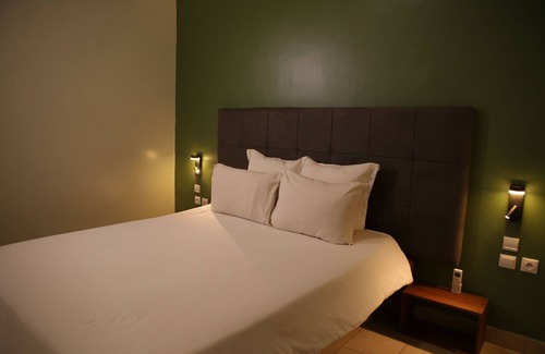 Bamako Hotel | Au Bord De L'Eau