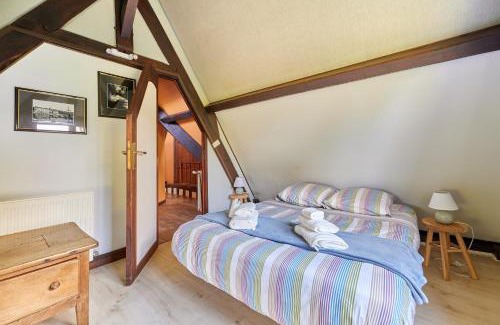 Livarot-Pays-d'Auge House | Au Cèdre Bleu - Longère avec Grand Jardin