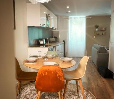 Castres Apartment | Au cœur de Castres, logement cosy classé 3*
