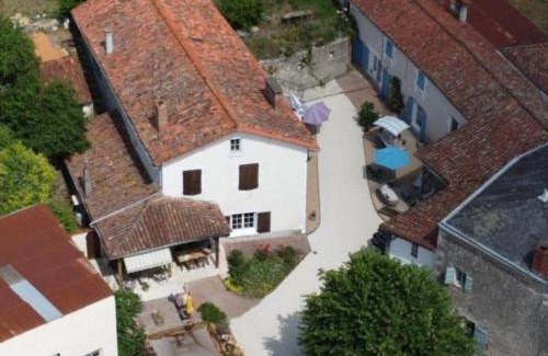 Charroux House | Au Cœur de Charroux