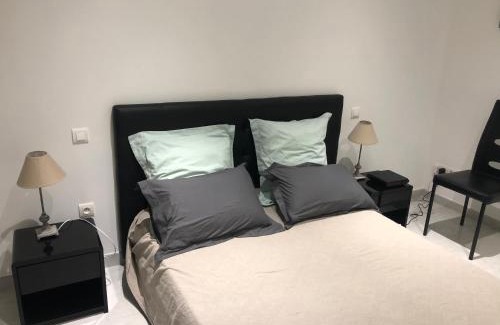 Bonifacio Apartment | Au cœur de la cité médiévale avec petite vue mer