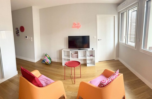 Matabiau Apartment | Au Cœur de Toulouse Appartement Coloré Dans Résidence de Standing