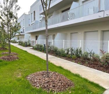 Cergy Apartment | Au cœur du nouveau cergy Aren park