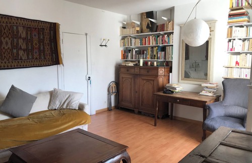 Hopital Saint-Louis Apartment | Au Cœur du Village Sainte-marthe Réputé Pour ses Ateliers D'artistes, D'artisans