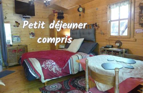 Varages Bed & Breakfast | Au Cabanon Chez Nath - chbre d'hôtes
