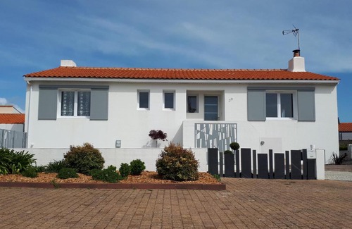 Chateau-d'Olonne Apartment | Au calme aux Sables d'Olonne