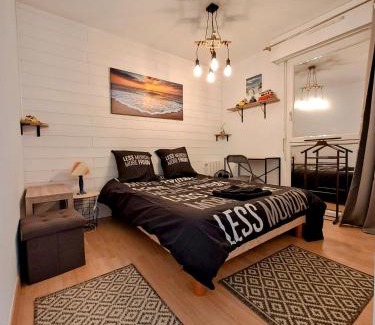 Pornichet Apartment | Au calme, centre ville, draps, wifi