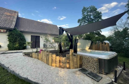 Lindry Apartment | au Calme Complet