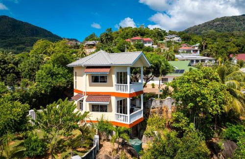 Mahe Island House | Au Cap Self Catering