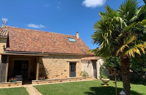 Biron Cottage | Au Coin Des Arbres (Palmier) - Beautifully restored Périgourdine stone cottage
