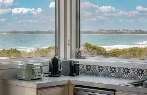Culburra Beach House | 350 m² House ∙ 5 bedrooms ∙ 14 guests