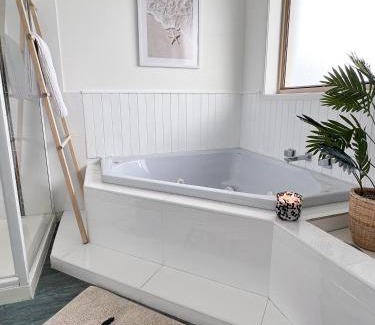 Culburra Beach House | 260 m² House ∙ 5 bedrooms ∙ 10 guests