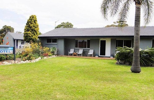 Culburra Beach Hotel | 32 m² Motel ∙ 8 guests