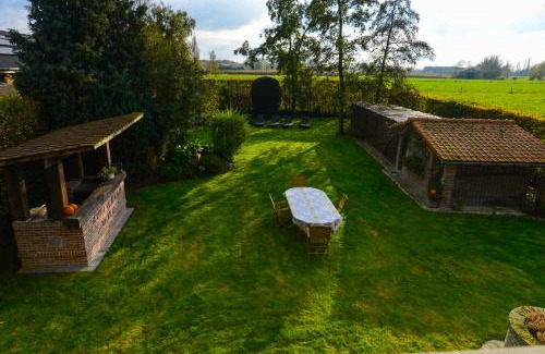 Pecq House | Au Jardin du Trieu