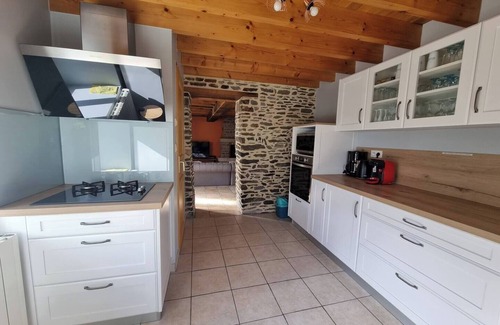 Pontorson Cottage | Au Mont De La Rive #Jacuzzi & Mont-Saint-Michel #