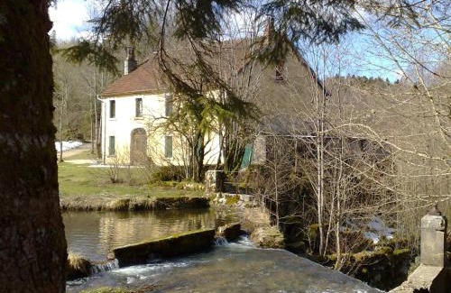 Bonlieu Bed & Breakfast | Au Moulin des Fées - Maison d'hôtes Cascades du Hérisson