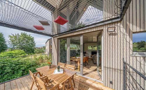 Bievre House | Au pachî d'Emile