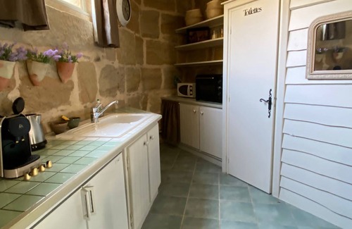 Lacapelle-Marival House | "Au Petit Grammont" Gîte de Charme Ambroise, Piscine et Jacuzzi au Cœur du Lot