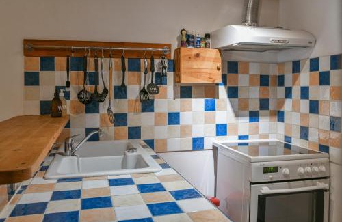 Saint-Pierre-d'Albigny House | Au Pied Du Château - Wifi Parking
