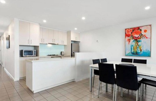 Point Lonsdale Apartment | 210 m² Apartment ∙ 3 bedrooms ∙ 6 guests