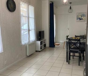 Chatellerault Apartment | Au ptit palais